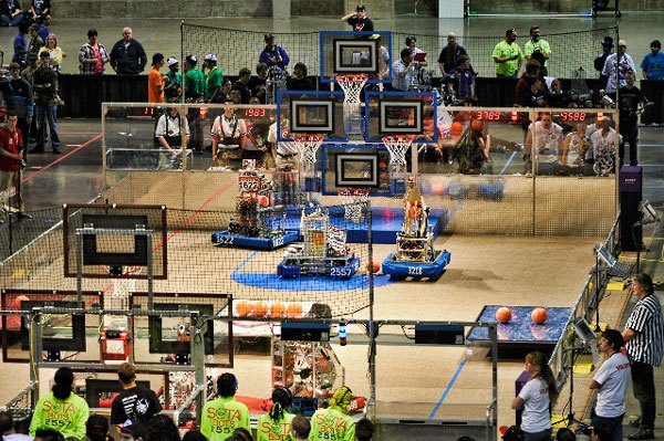 Sequim Robotics Club steps up its game