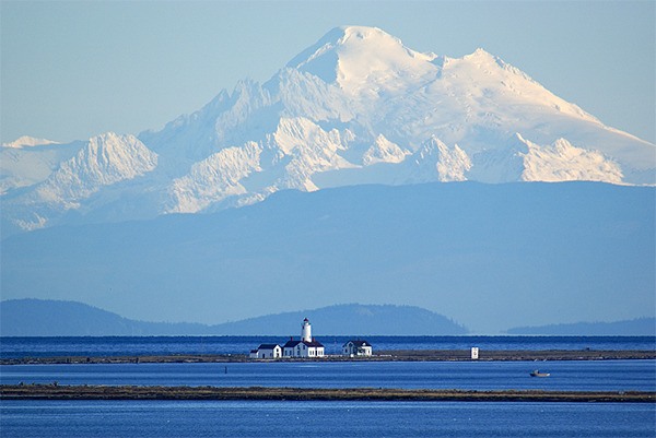 The New Dungeness Light Station and Mount Baker