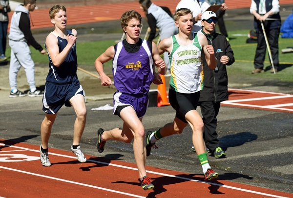 Sequim junior Brendon Despain races to a 13th-place finish in the 800 meters.