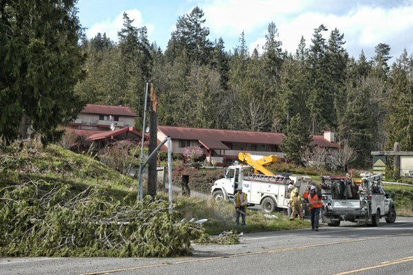 Downed power line on 101 east of Sequim