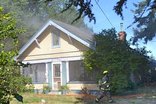 Jamestown house catches fire Sunday morning