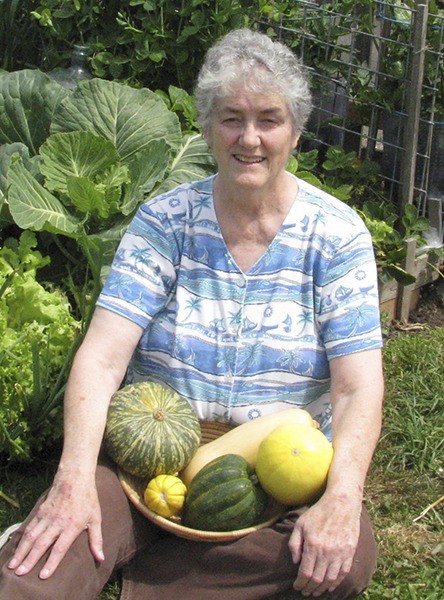 “Growing Cucurbits” will be presented by Master Gardener Muriel Nesbitt at noon on Thursday