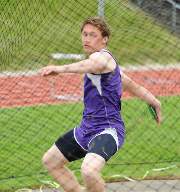 Sequim’s Logan Habner sets a personal best in the discus to qualify for the West Central District meet next weekend in Belfair.