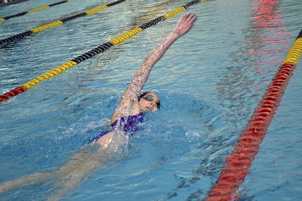 Kayley Lofstrom swims the 500 free on Oct. 22.