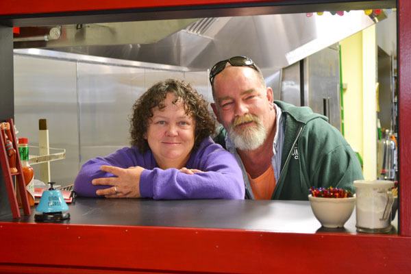 Dianne and Allen Drake plan to reopen the Sunshine Cafe at 7 a.m. Friday
