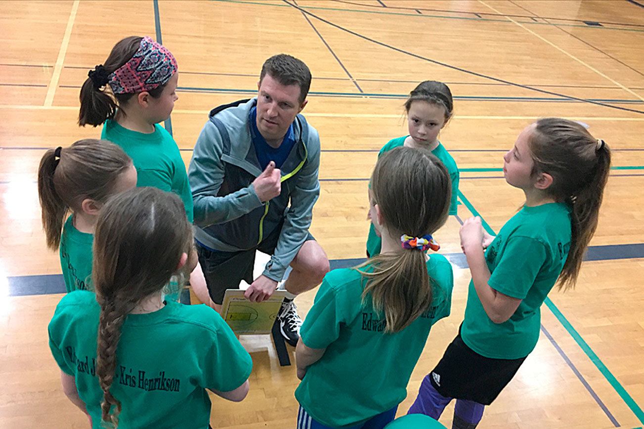 Basketball: Gators take hoops title in overtime