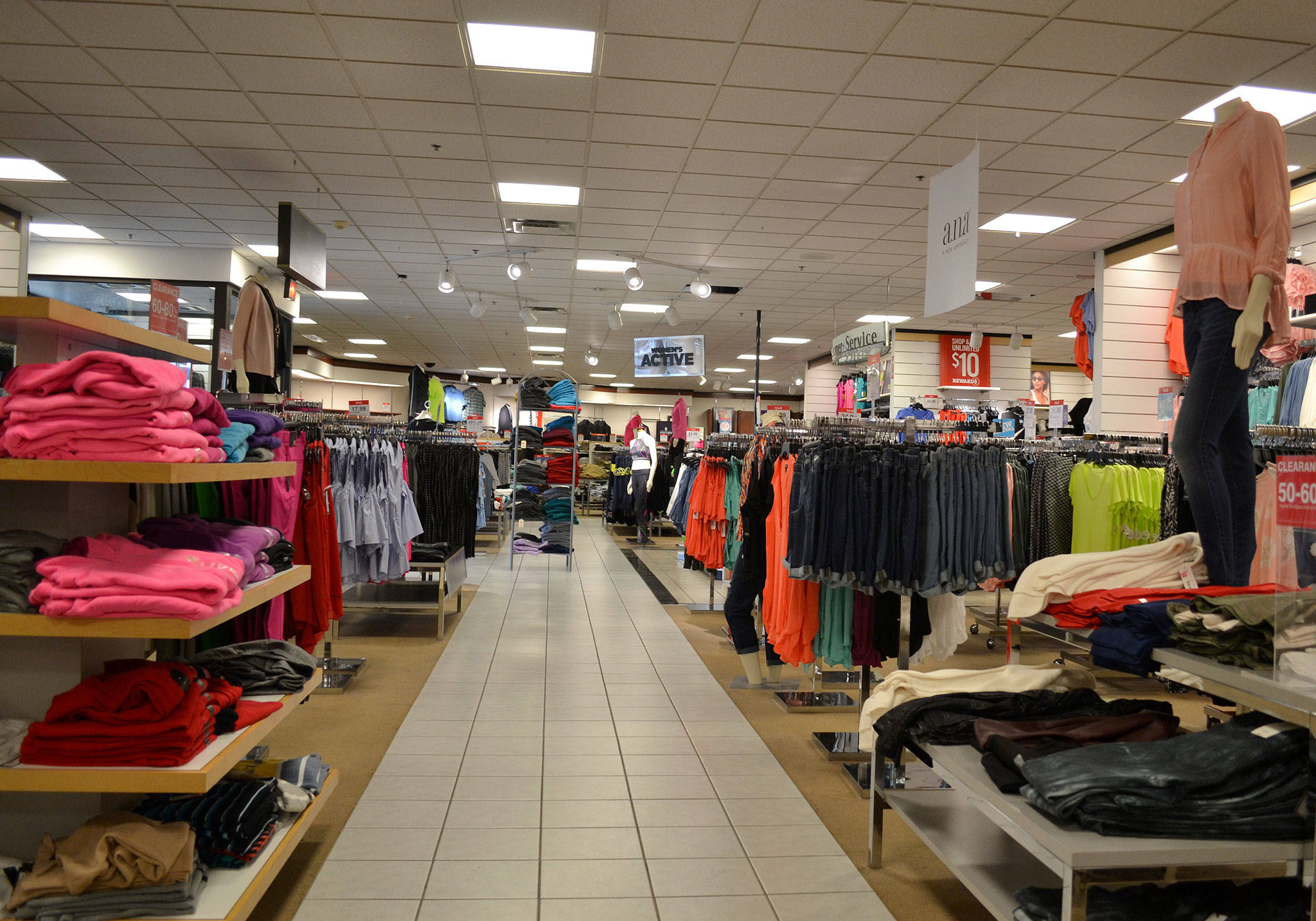 Specific plans following the closure of 138 stores nationwide haven’t been revealed to Sequim JCPenney General Manager Paul Quinn, but he said they have seen an increase in merchandise shipments in recent weeks. Sequim Gazette photo by Matthew Nash