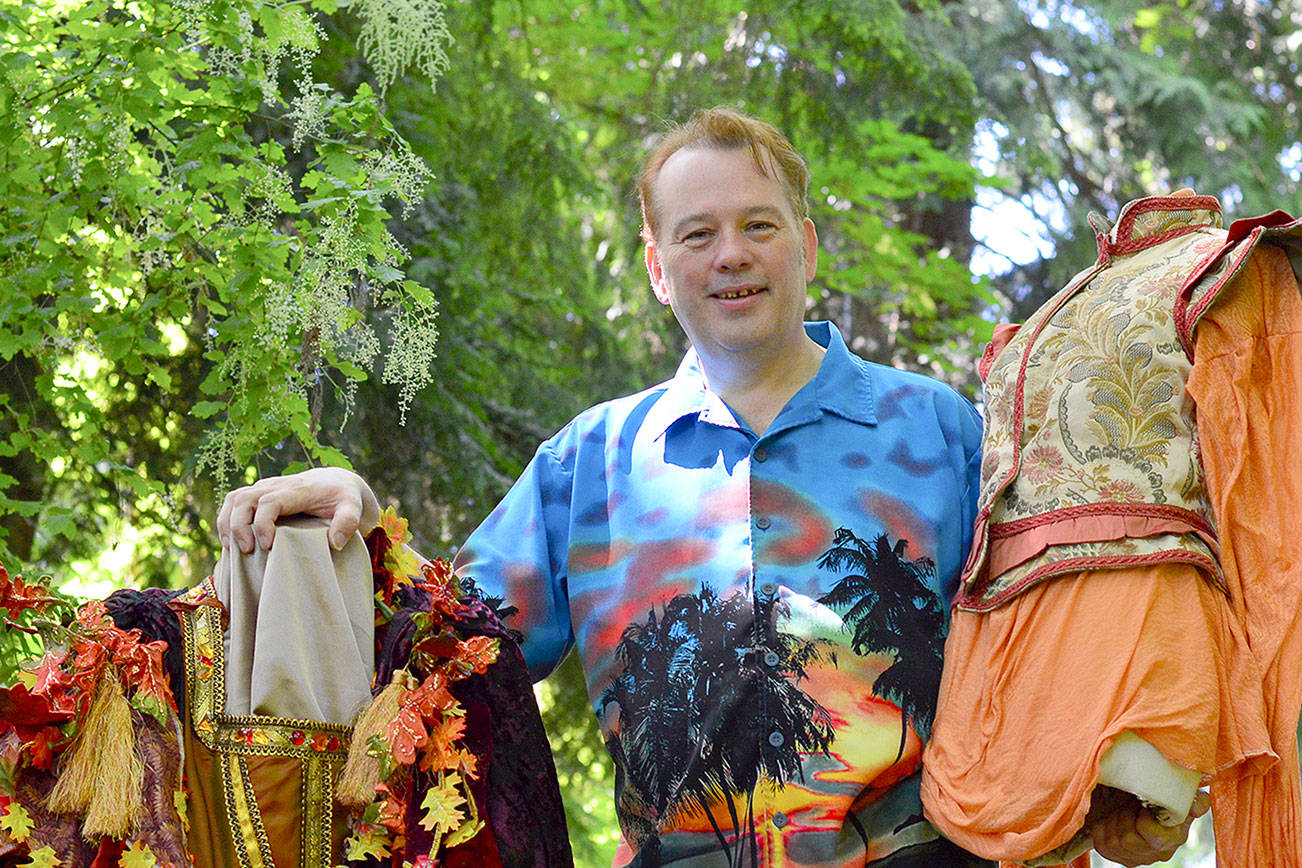 The passion and fashion of Shakespeare: Port Angeles Fine Arts Center hosts free Shakespeare in the Woods production