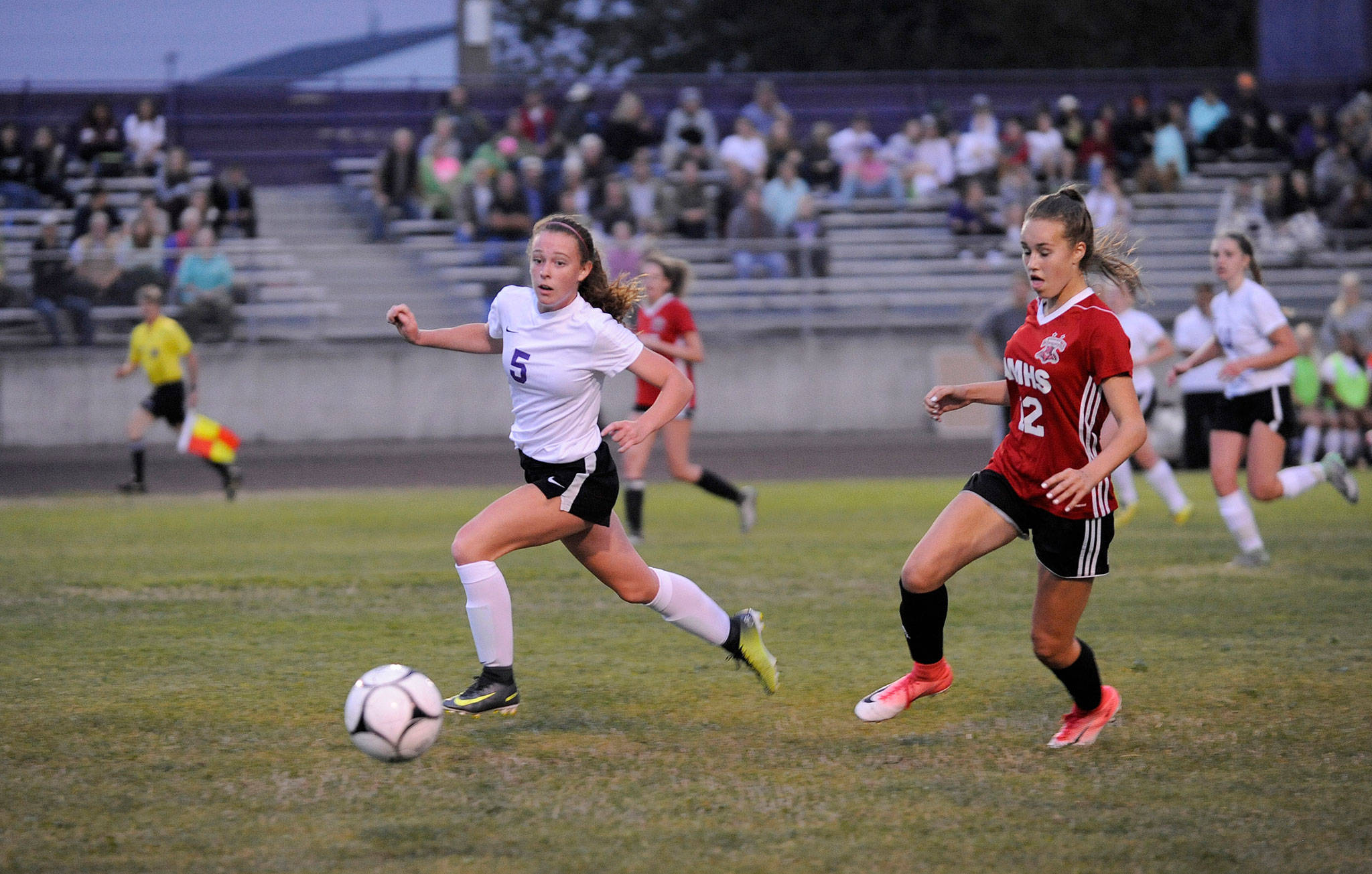 Girls soccer: Wolves top Cowboys, fall to Wildcats