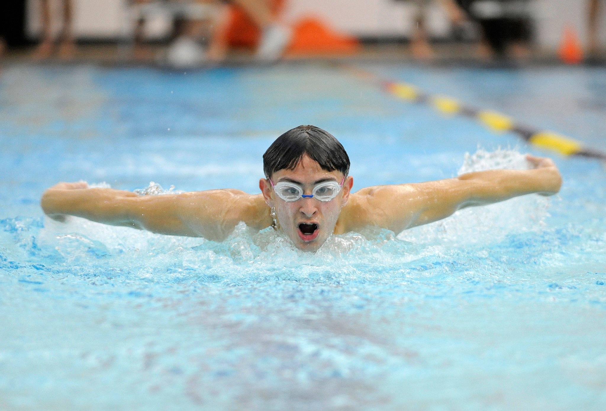 Boys swimming: Knights edge Wolves in league meet
