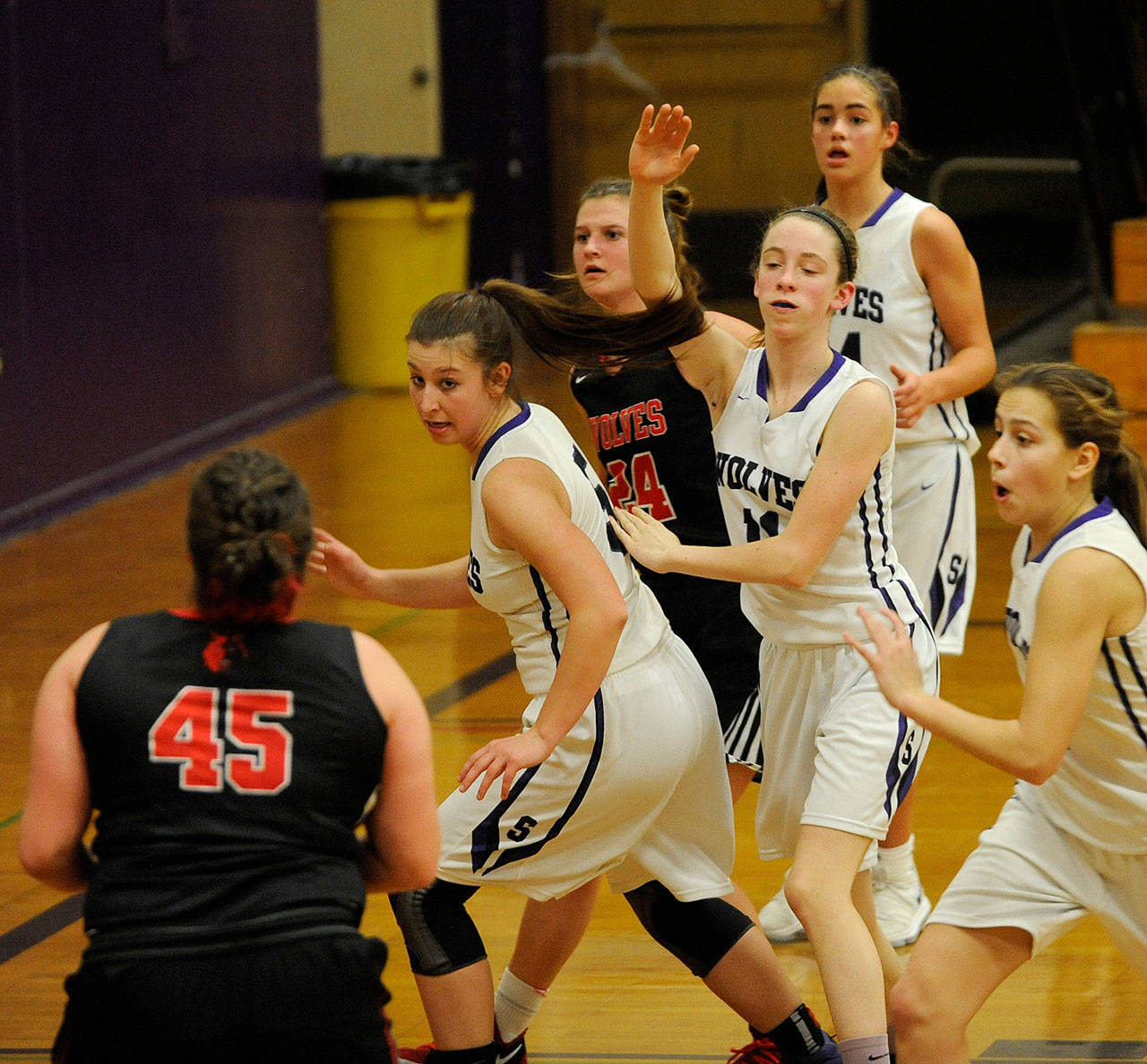 Girls basketball: Wolves knock off Coupeville in final home game