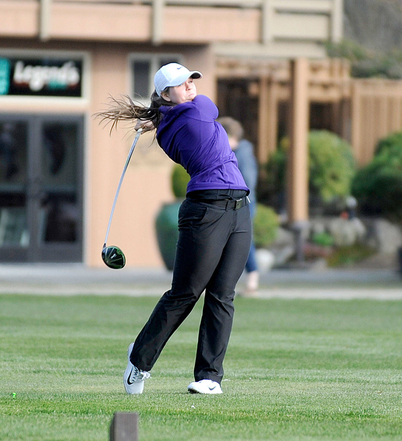Girls golf: Shea punches ticket to state