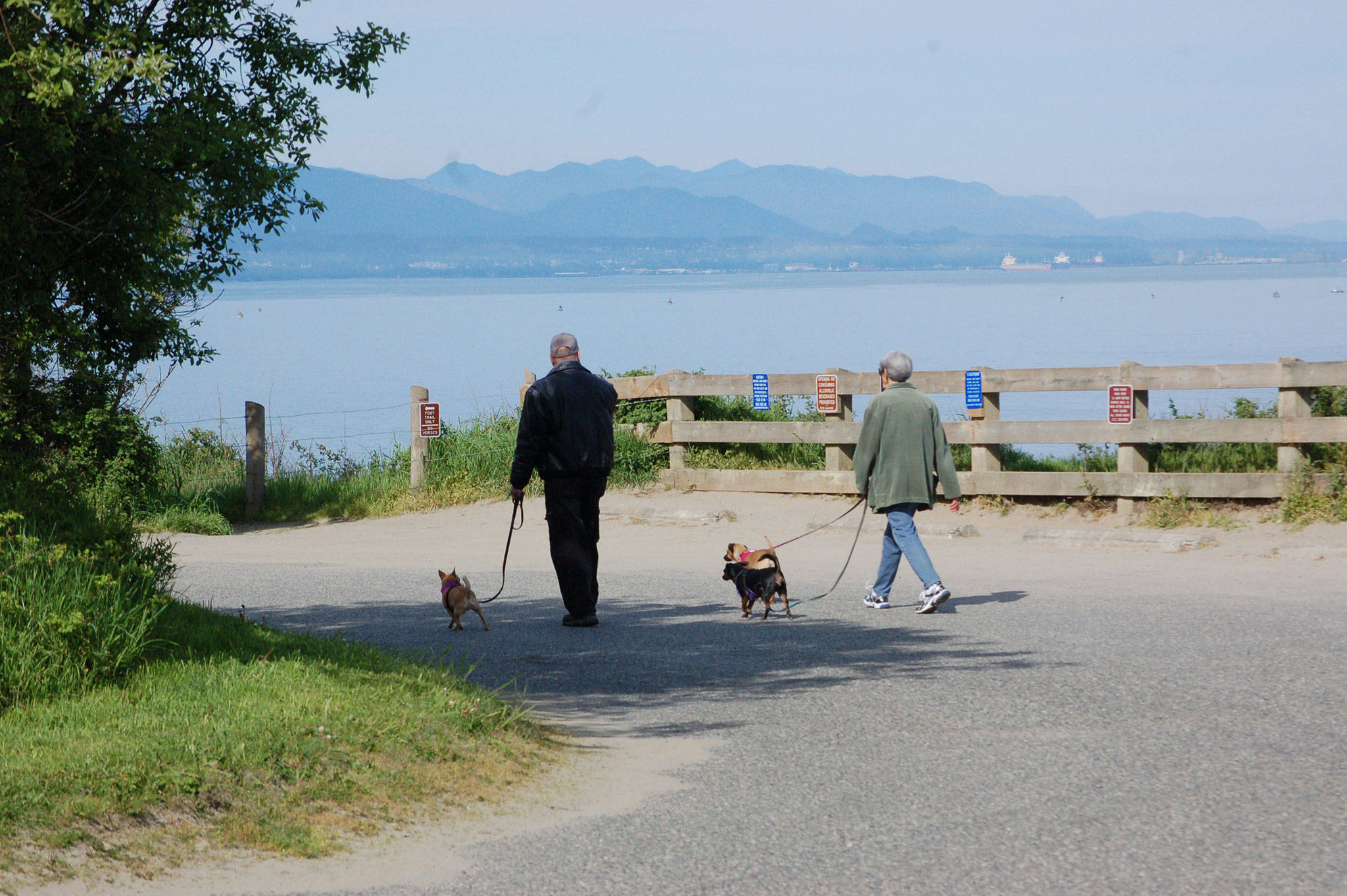Day users walk the Dungeness Recreation Area where the Parks and Recreation Advisory Board approved to recommend to County Commissioners that they move forward with Phase 1 of its Preferred Master Plan, which provides improvements to existing amenities and facilities throughout the Park. Sequim Gazette photo by Erin Hawkins
