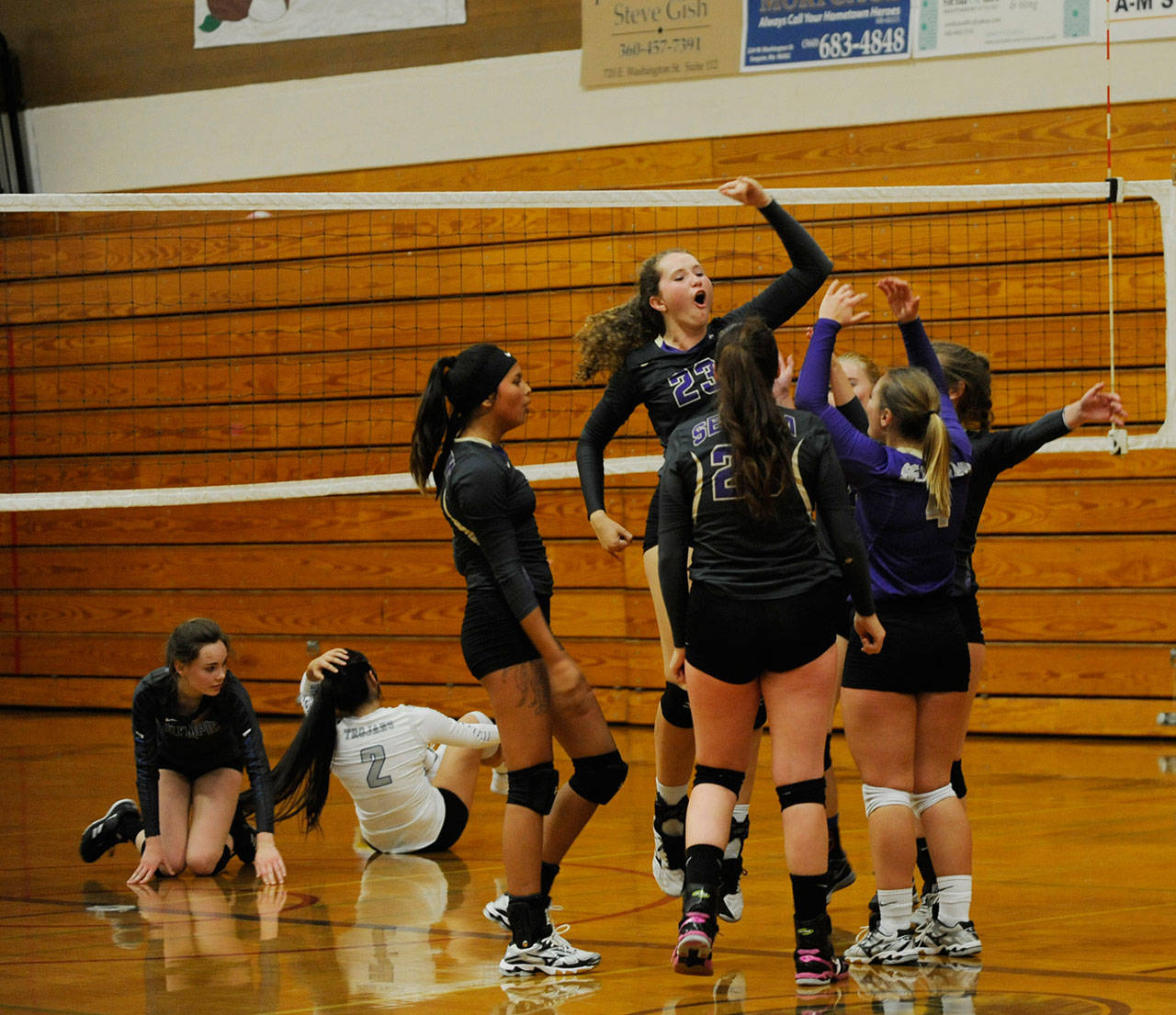Volleyball: Sequim sweeps Knights, Trojans, Borderites to improve to 4-0