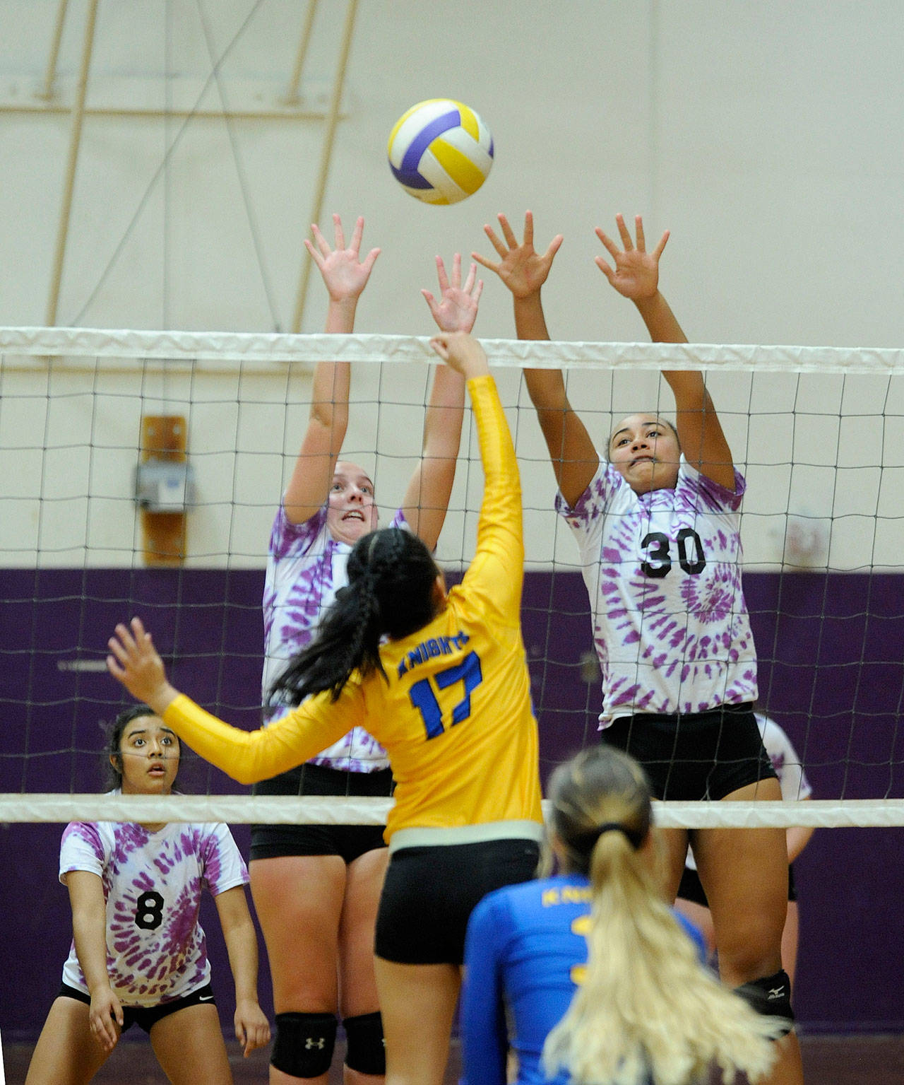 Volleyball: Sequim sweeps Riders, Knights to keep hold on second place