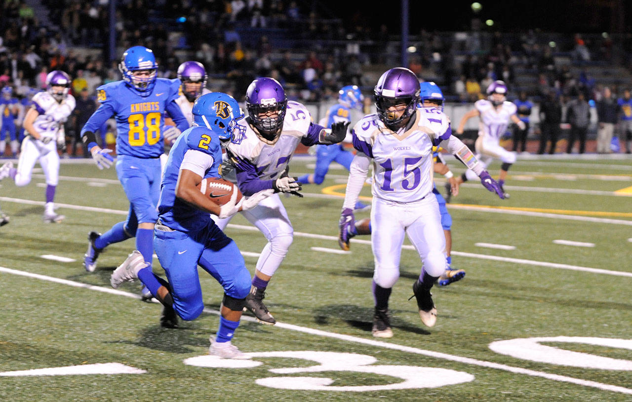 Football: Sequim survives upset bid to finish 6-0 in league play