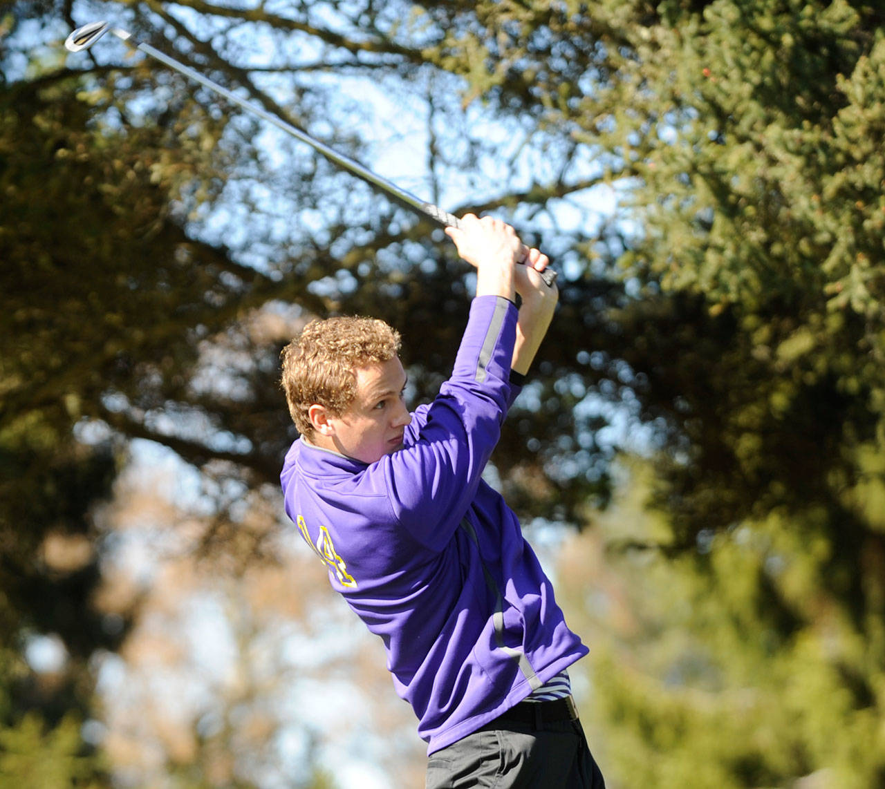 Sequim’s Liam Payne tees off at hole No. 11 at The Cedars at Dungeness on March 26. Payne shot a 6-over-par 41, third-best on the team, as Sequim topped Kingston. Sequim Gazette photo by Michael Dashiell
