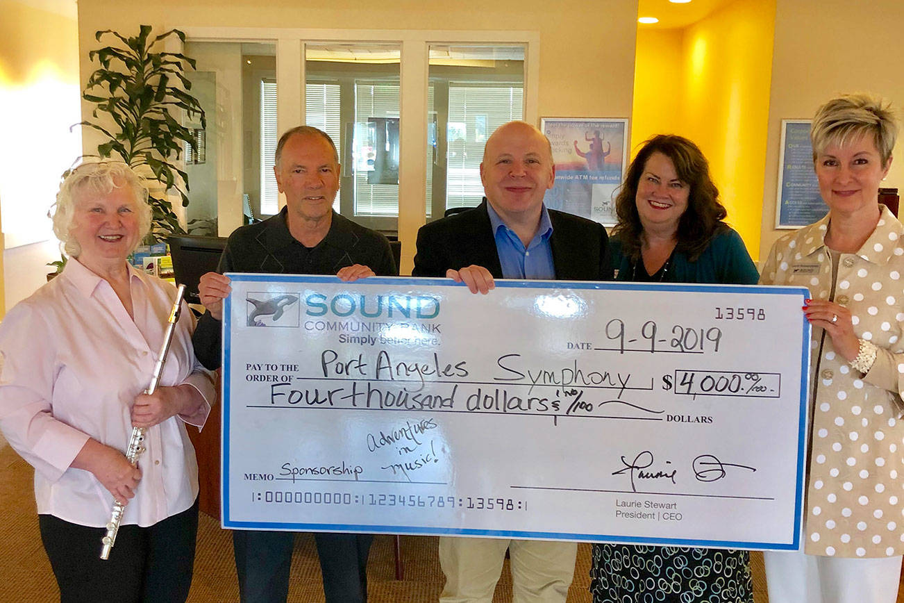 Milestone: Sound Community Bank gives to Adventures in Music program