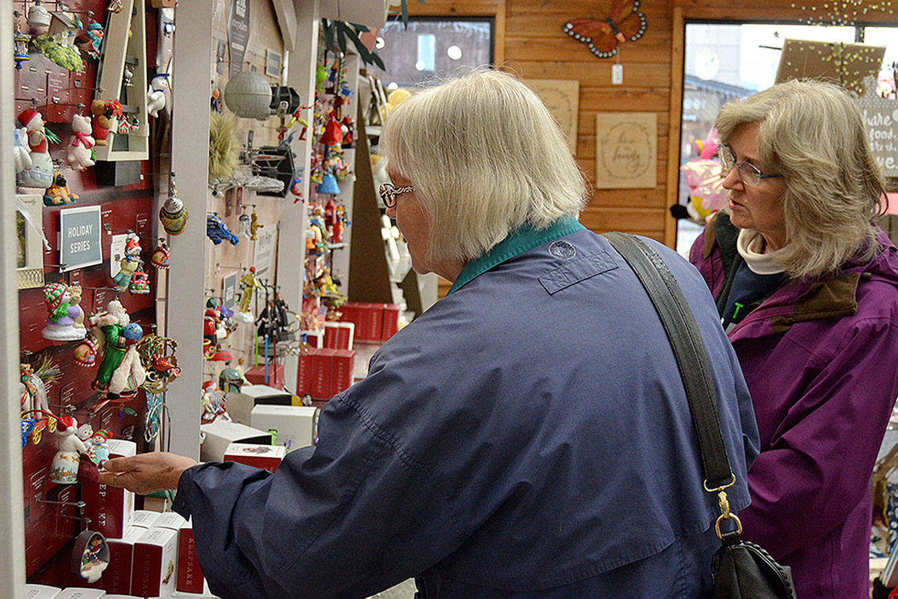 Sequim’s holiday shopping season is open