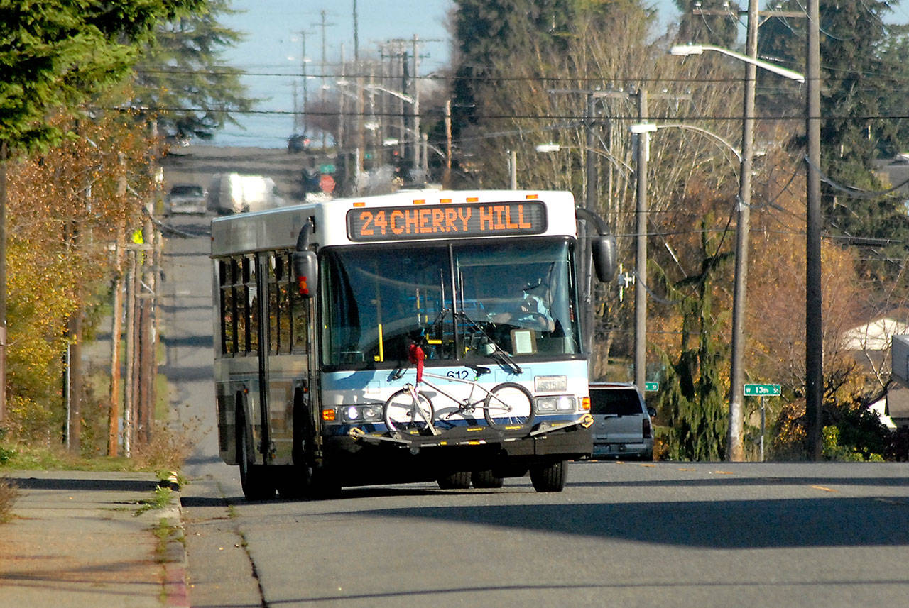 A Clallam Transit bus makes its way up South C Street in Port Angeles on Thursday. (Keith Thorpe/Peninsula Daily News)