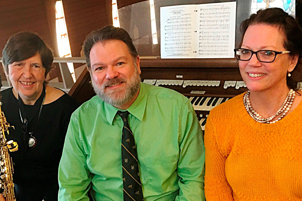 Tom Reis sings on March 10 for St. Luke’s Episcopal Church with Debra Soderstrom on saxophone and Cynthia Webster on piano. Submitted photo