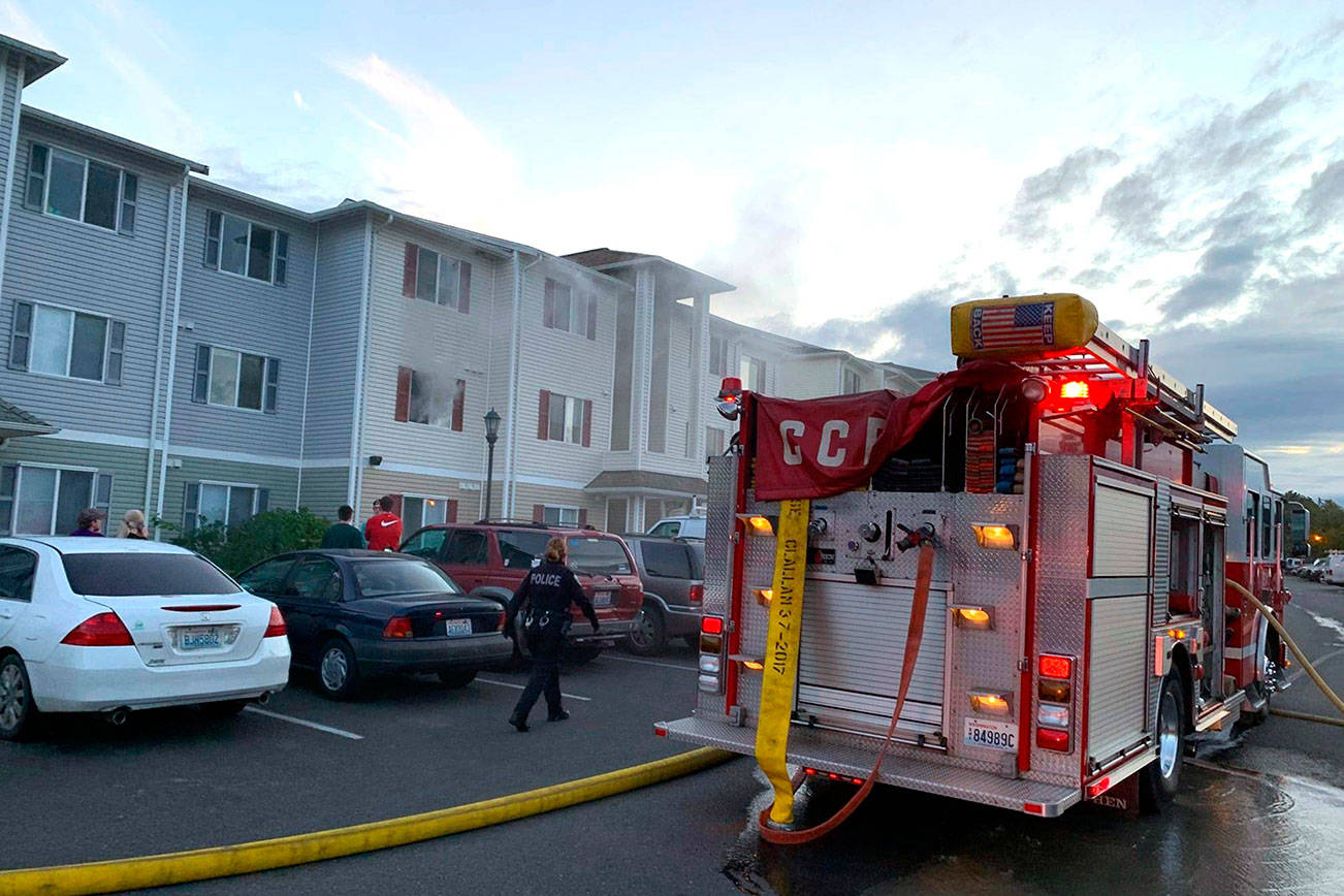Sprinklers help contain fire in Sequim apartment complex