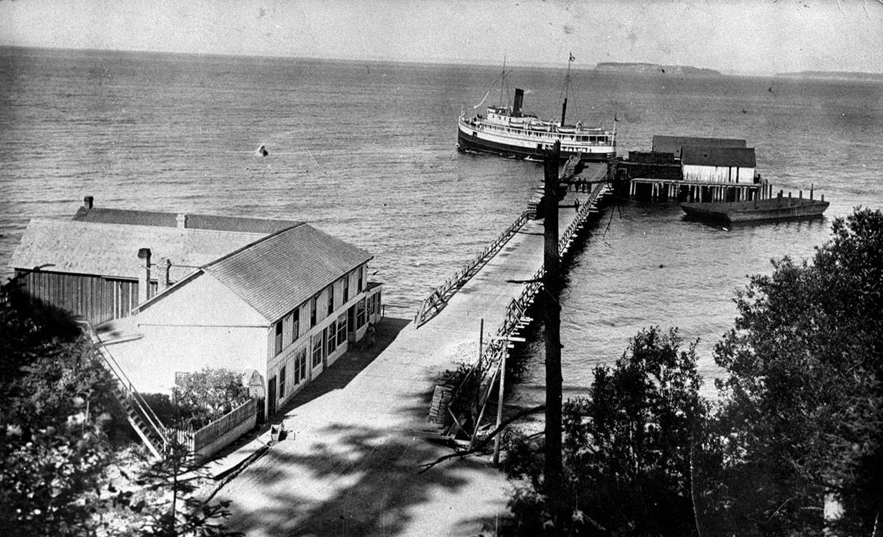 A steamship leaves the dock at Port Williams in 1909. Photo from North Olympic Heritage/Bert Kellogg Photograph Collection