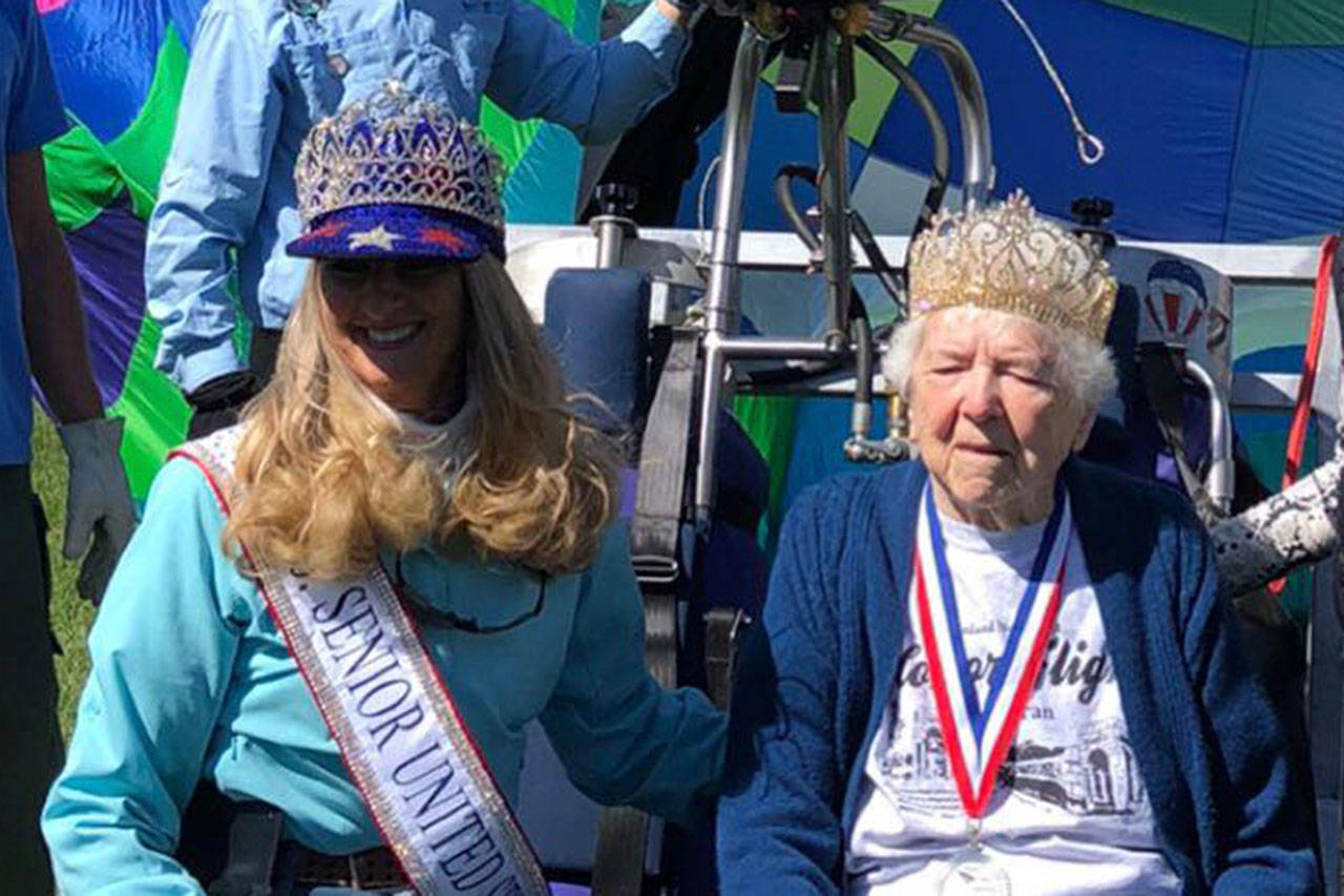Prior to the The Global Beauty Awards in Coeur d’Alene, ID, Captain-Crystal Stout and the Dream Catcher Balloon program with veterans for photo-ops, including 100-year-old World War II veteran Gladys Stevens. While it was too windy for tethered rides, participants got photos with royalty in the balloon. Submitted photo