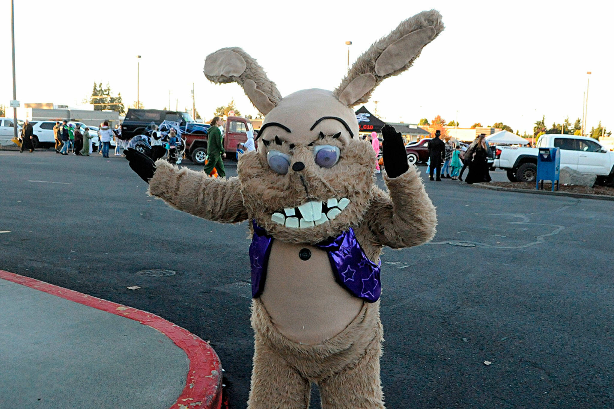 Sequim Gazette file photo by Matthew Nash/ Jaxon Wessel walked through the Olympic Peninsula Rat Racers’ “Trunk-or-Treat” in 2021 as Glitchtrap from the video game “Five Nights at Freddy’s.” His mom Brandy made the intricate costume. Rat Racers return 6-8 p.m. Monday, Oct. 31, at the Sequim Village Shopping Center.