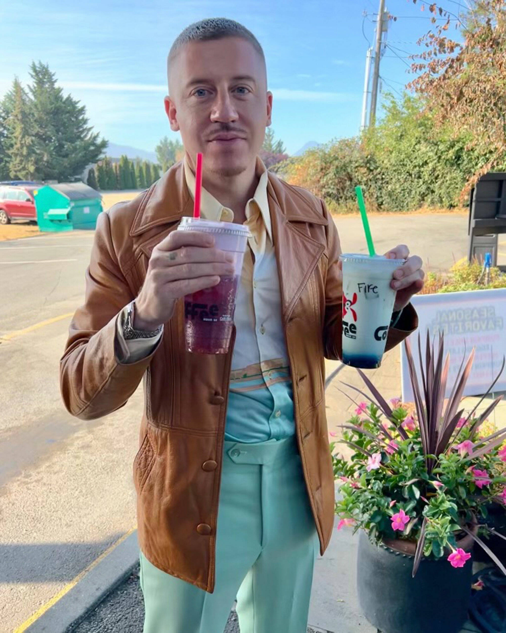 Photo courtesy Kaylee Taylor/ During his stop at Reddog Coffee Co., Macklemore drank a “Dumpster Fire” and “Purple Koosh” spritzer, staff said. He took photos and visited with staff and customers for about 30 minutes on Oct. 19, staff said. He later gave Reddog a 5-star Google review.