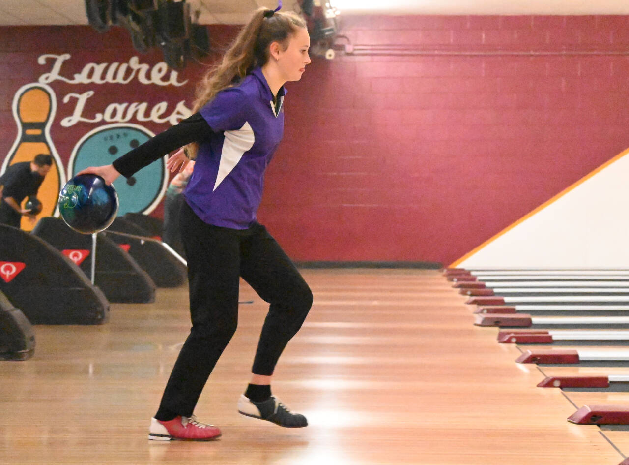 Girls bowling Strong turnout bolsters Wolves on lanes Sequim Gazette