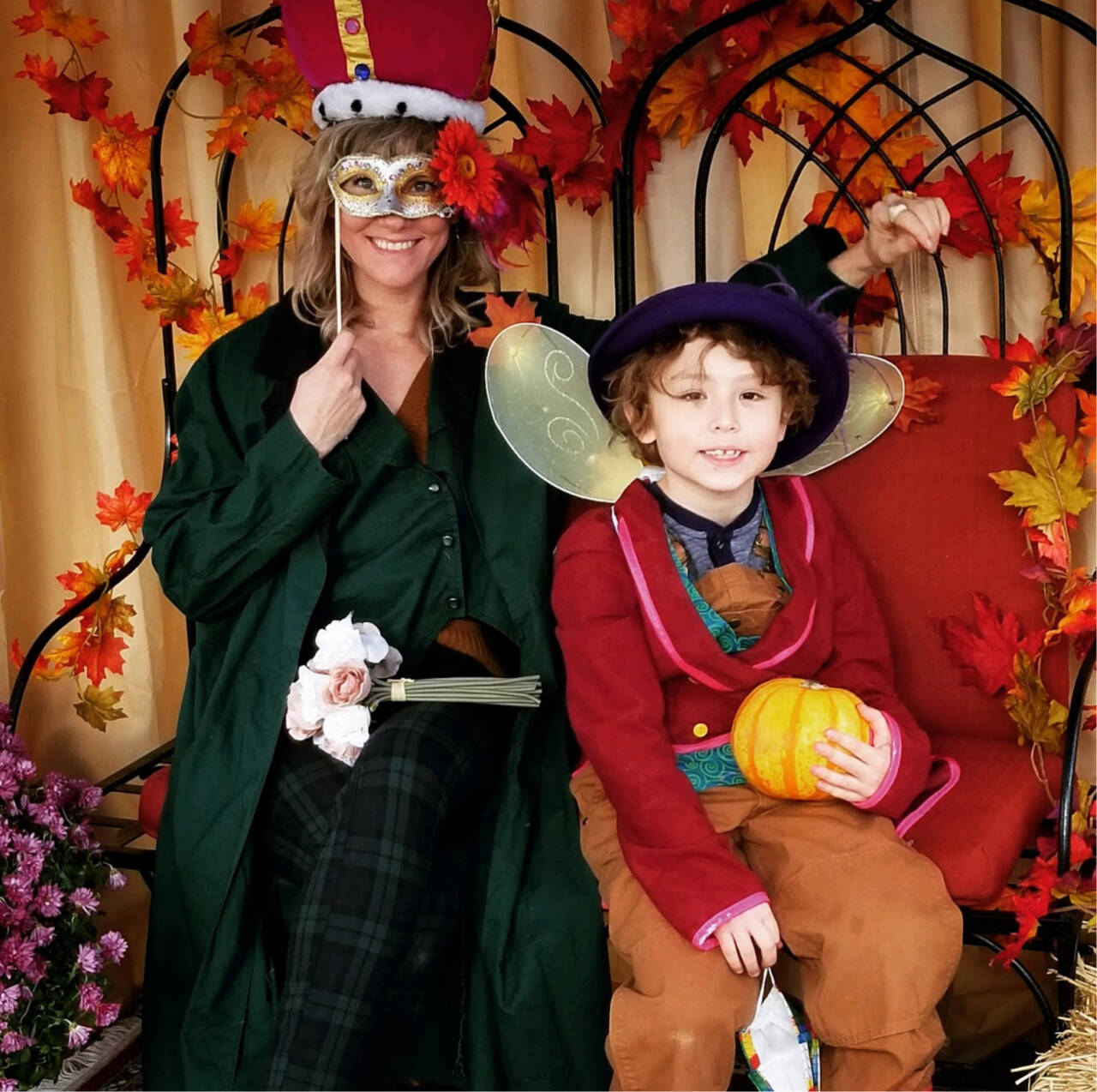 Photo courtesy of Sequim Farmers & Artisans Market / Kelsey Husted and Lucian Alexander Parker have fun at the Olympic Theatre Arts’ costume booth. Check out family-friendly activities at the Sequim Farmers & Artisans Market’s November Market on Nov. 19.