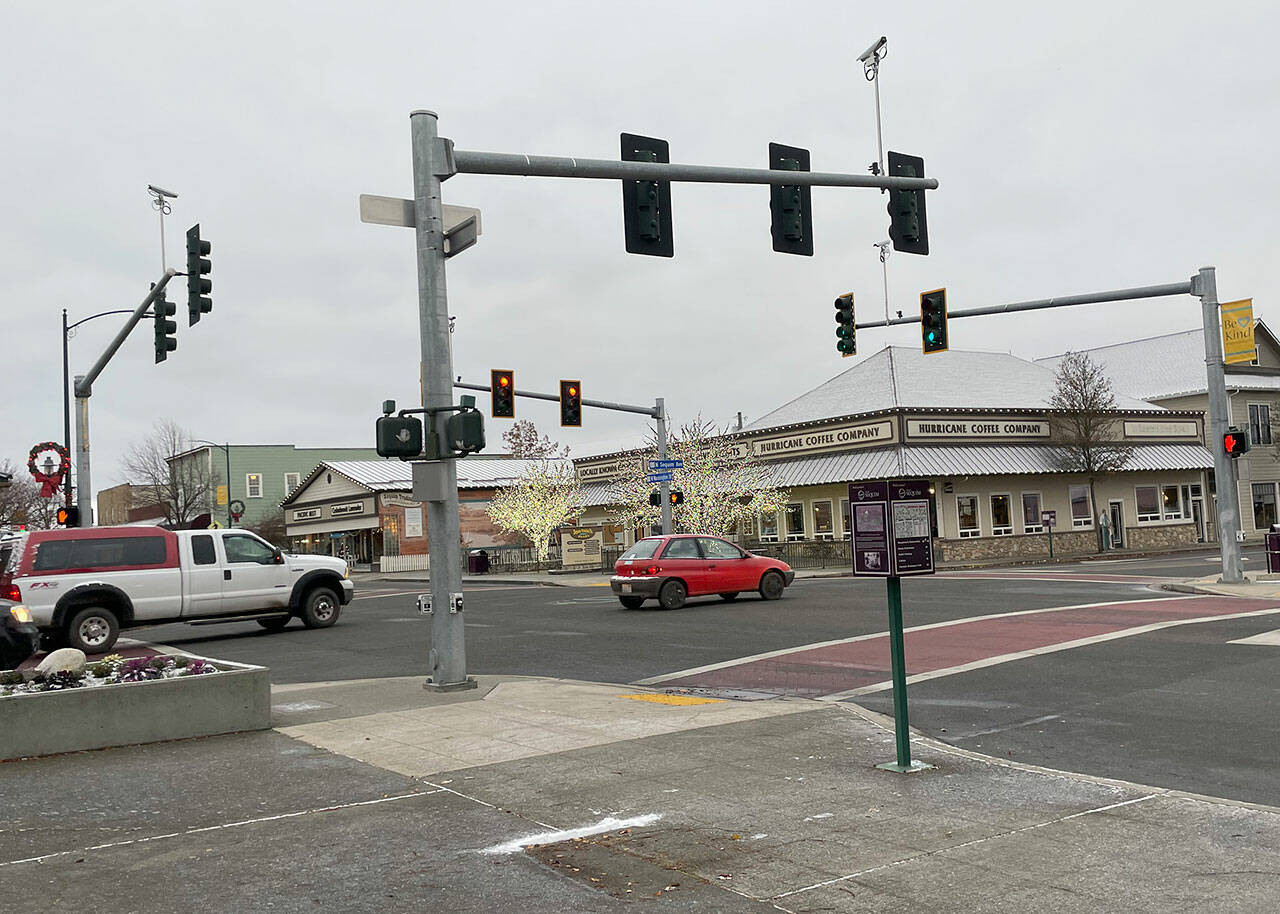 Sequim Gazette photo by Matthew Nash
In 2023, the City of Sequim will partner with Western Systems of Everett to repair and better coordinate most of the traffic lights along Washington Street.