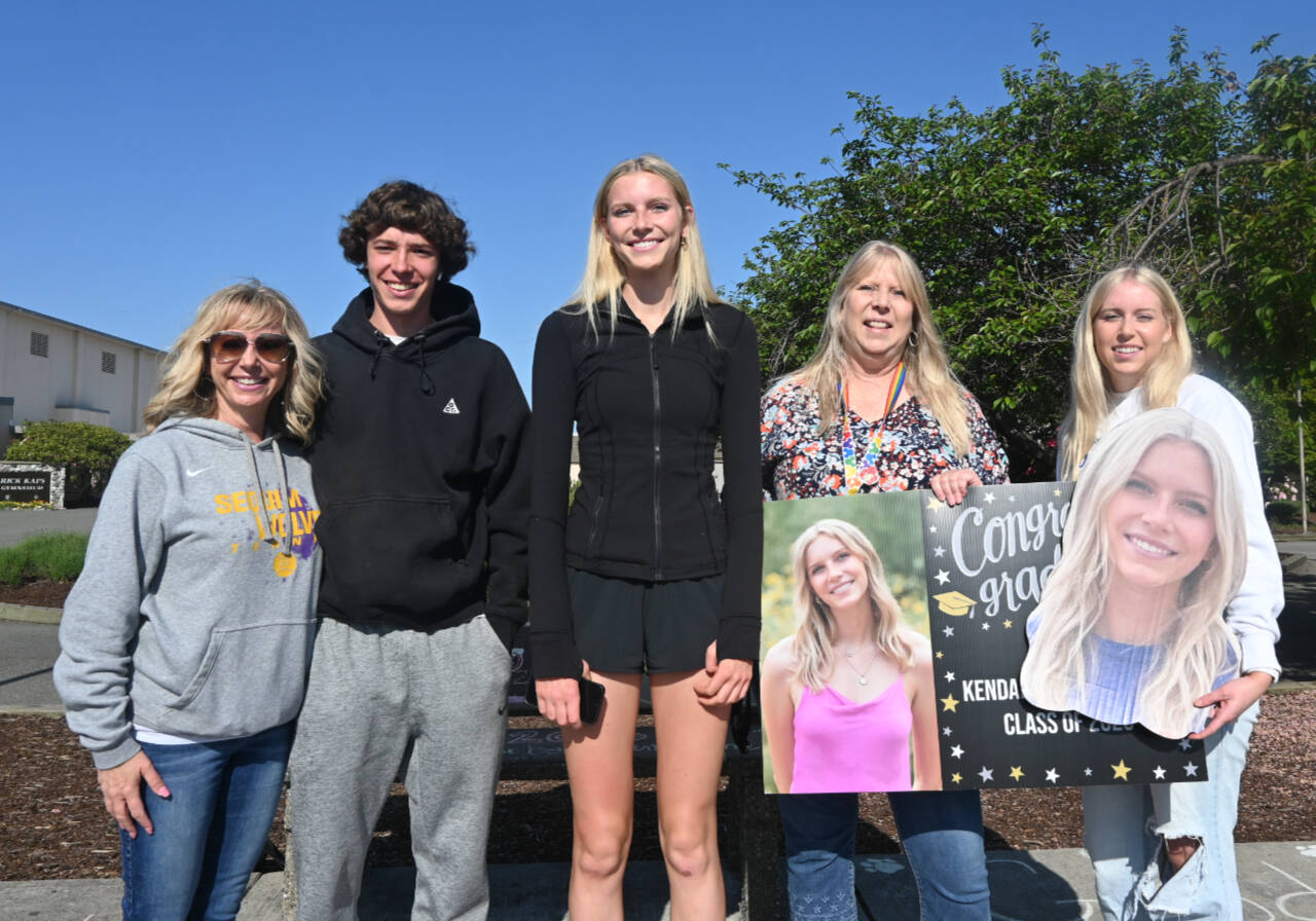Sequim Gazette photo by Michael Dashiell
Friends, family and fellow Sequim High students send off their tennis aces Garrett Little and Kendall Hastings to the class 2A state tourney on May 25. Pictured, from left, are mom Caryn Little, Garrett Little, Kendall Hastings, mom Allison Hastings and sister McKenna Hastings.