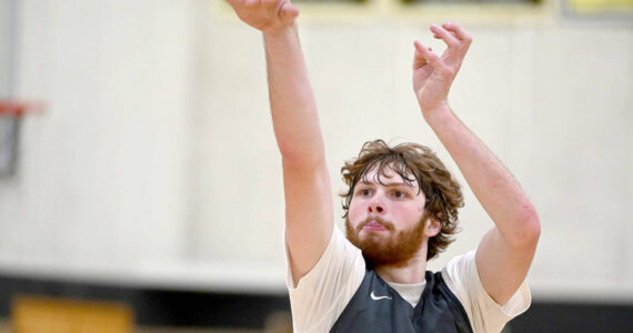 Former Port Angeles standout Wyatt Dunning is back to play his sophomore season with the Peninsula College men's basketball team.