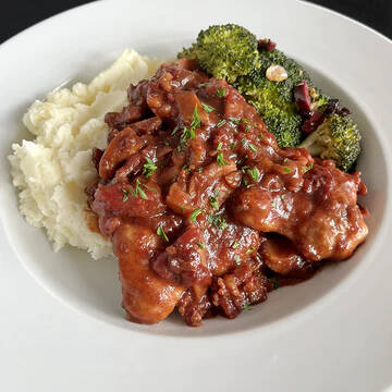 Photo courtesy of Home Plates / Balsamic chicken with mashed potatoes is on the menu at Home Plates, the Olympic Peninsula’s new meal delivery service.