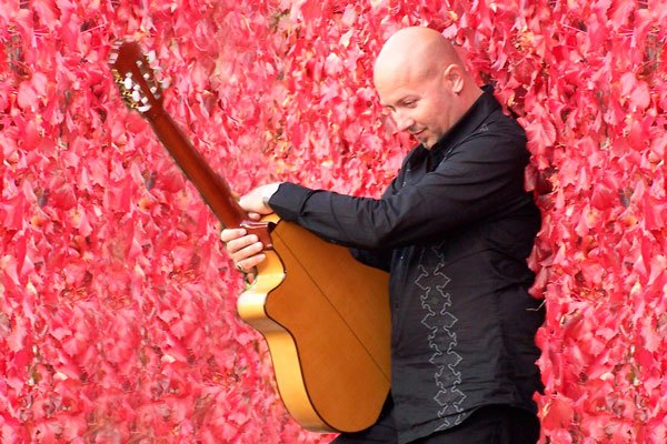 Musician spotlights locally-made instruments