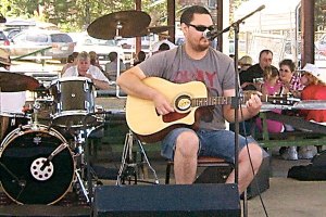 Tom Taylor releases CD, holds concert April 9