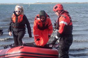 Seattle kayakers rescued in Dungeness