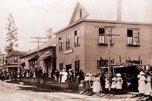 Building a link between the past and present