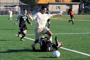 MENS COLLEGE SOCCER: Preview