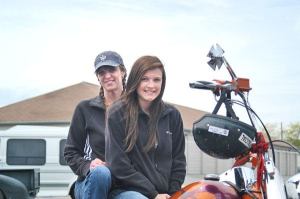 Bikers help injured teen