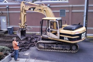 Alleyway to close through November