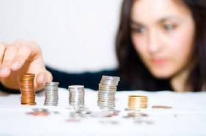 Cynthia Martin discusses the advantages of your child saving money.