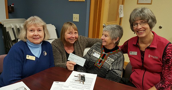 From left are Jeanne Martin (Soroptimist)