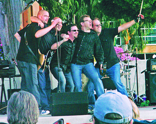 Crème Tangerine's Veterans Day concert to benefit Captain Joseph House Foundation