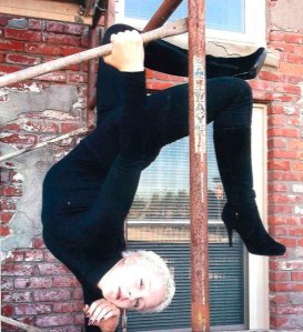 Ceres Dance Theatre introduces “Chandelier