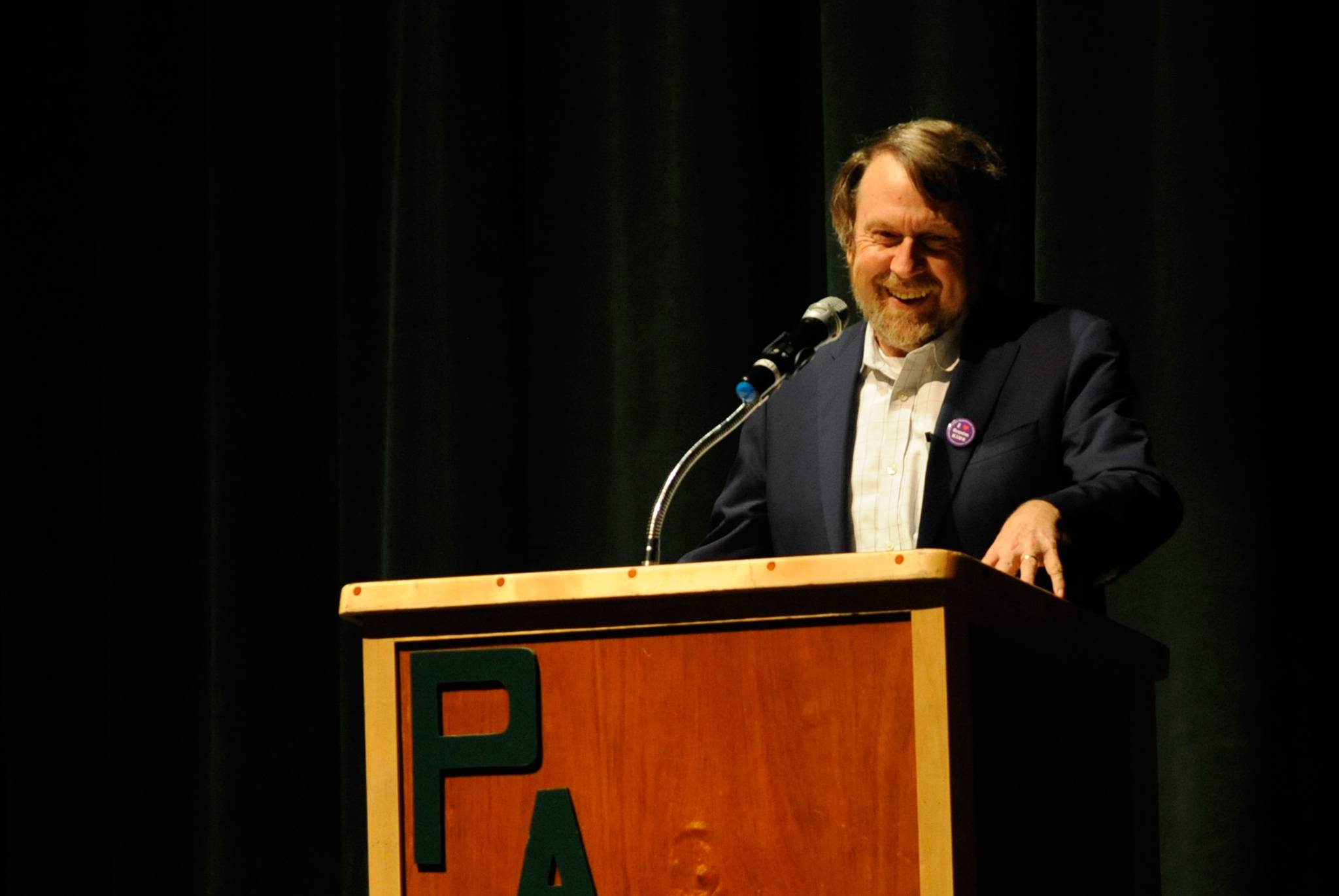 Author Brown delights with ‘Boys in the Boat’ talk