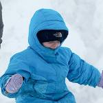 Colby Mackley of Port Angeles watches on as his 4-year-old daughter, Rio, skis at Hurricane Ridge on Sunday. (Jesse Major/Peninsula Daily News)