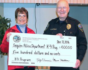 Footprinters donate to K-9 program